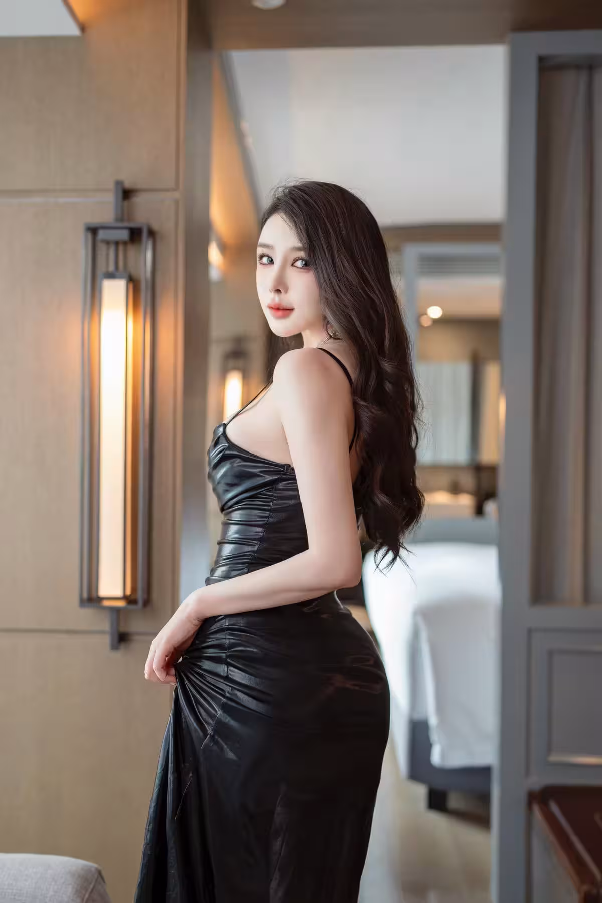(網路收集系列) Li Li Sha (李麗莎) – 秀人網模特 黑色連衣裙(74P)
