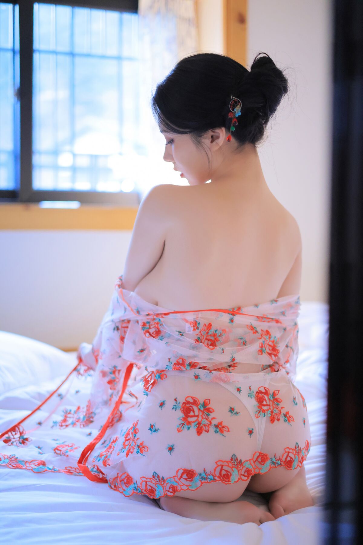 Yeon Woo 연우 – Heat Part1