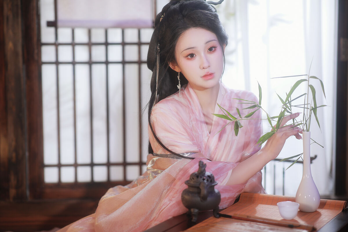 YiTuYu艺图语 Vol.8415 Jennie (30P)