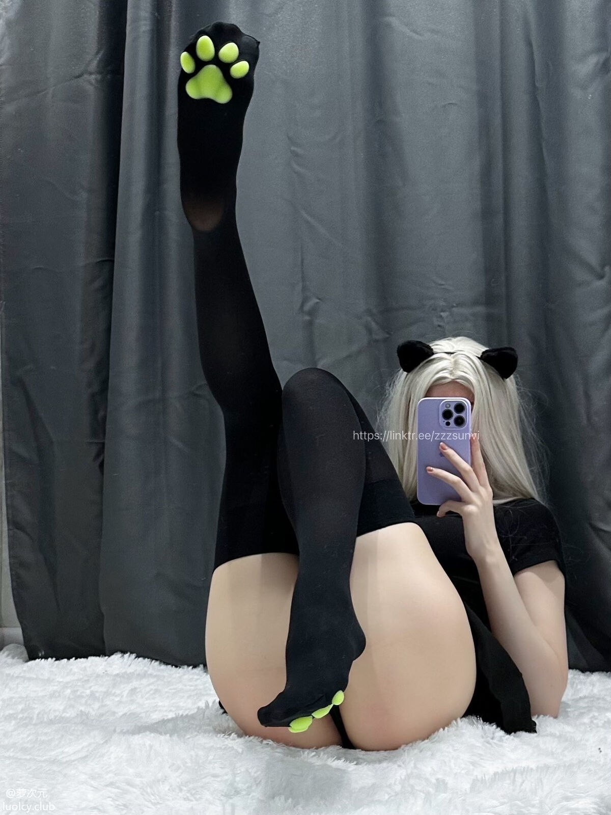 Coser@zzzsunvi – 顶级Cos白虎萝莉美女 治愈系少女的温馨日常 Part01 (65P – 4V)