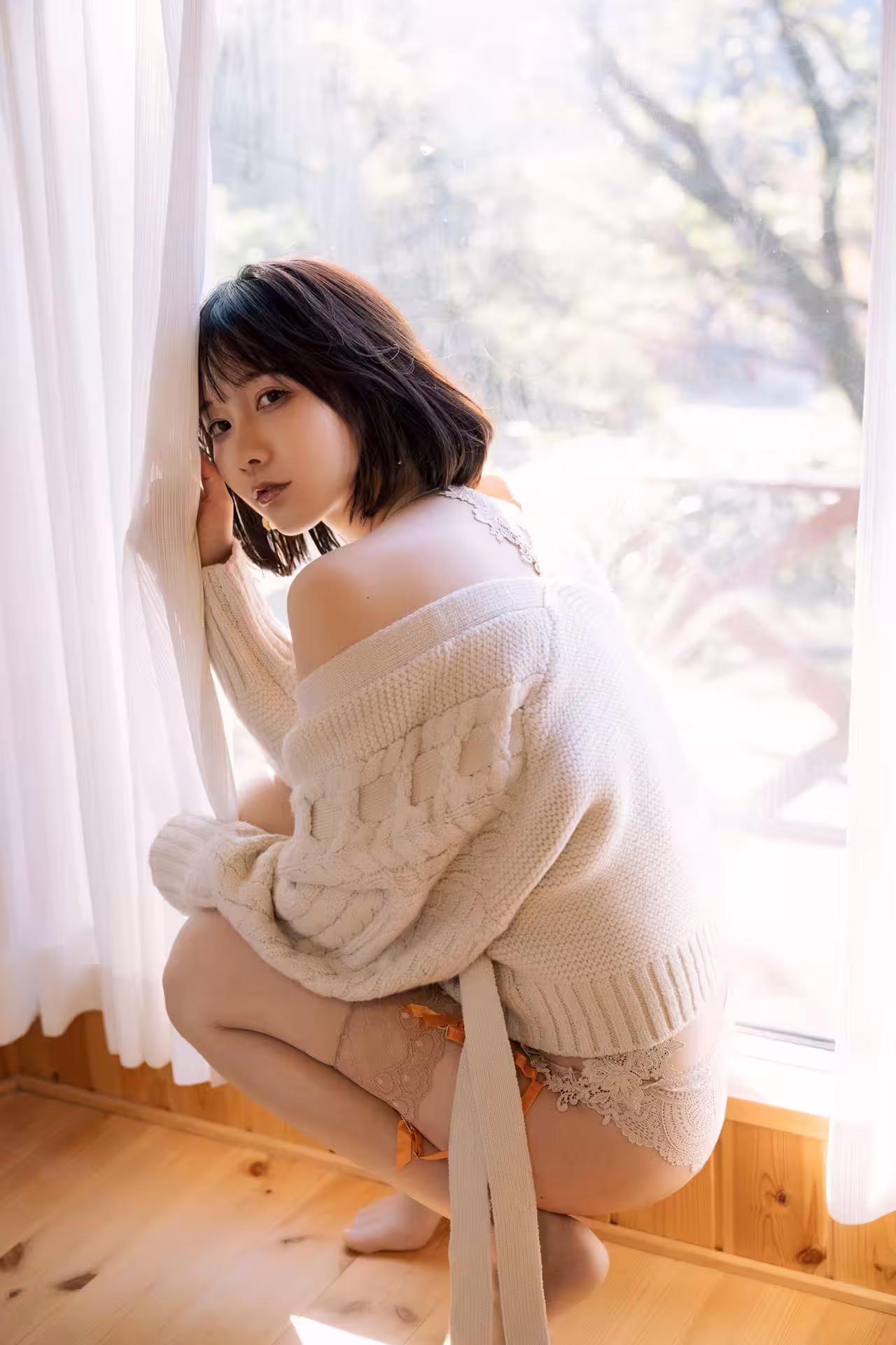 (けんけん) 甜美外表下藏著性感 慾望噴發 (40P)