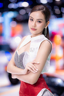 SiS Magazine P2