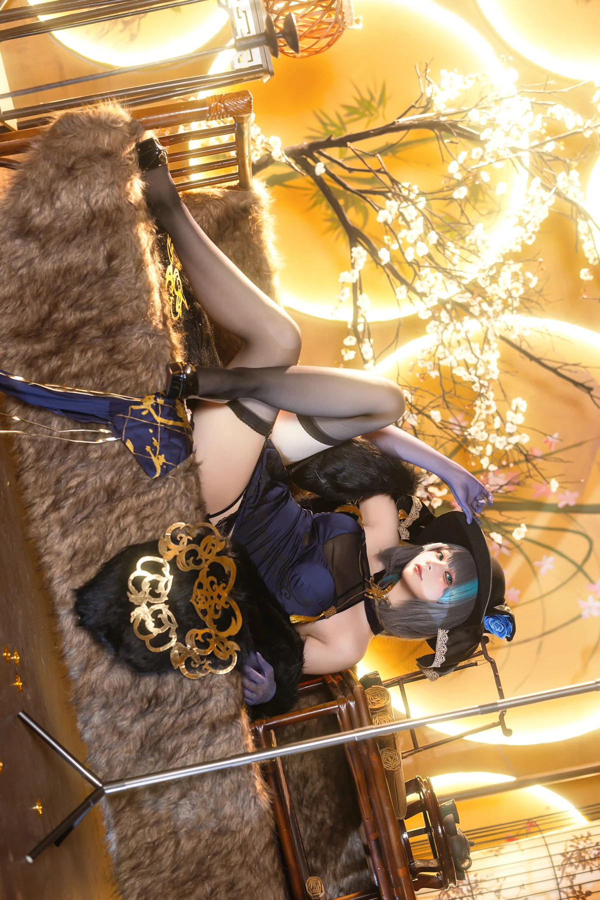 Cosplay 屿鱼 – 金装猫猫头