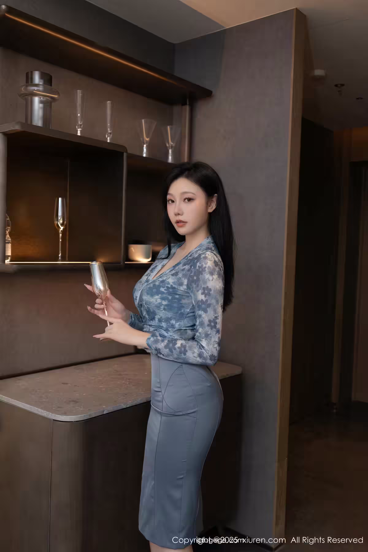 (XIUREN秀人網)2025.08.26 Vol.10693 安然anran 完整版無水印寫真(81P)