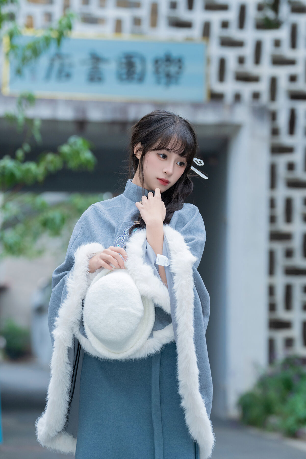 YiTuYu艺图语 Vol.8412 夏芋小年 (26P)
