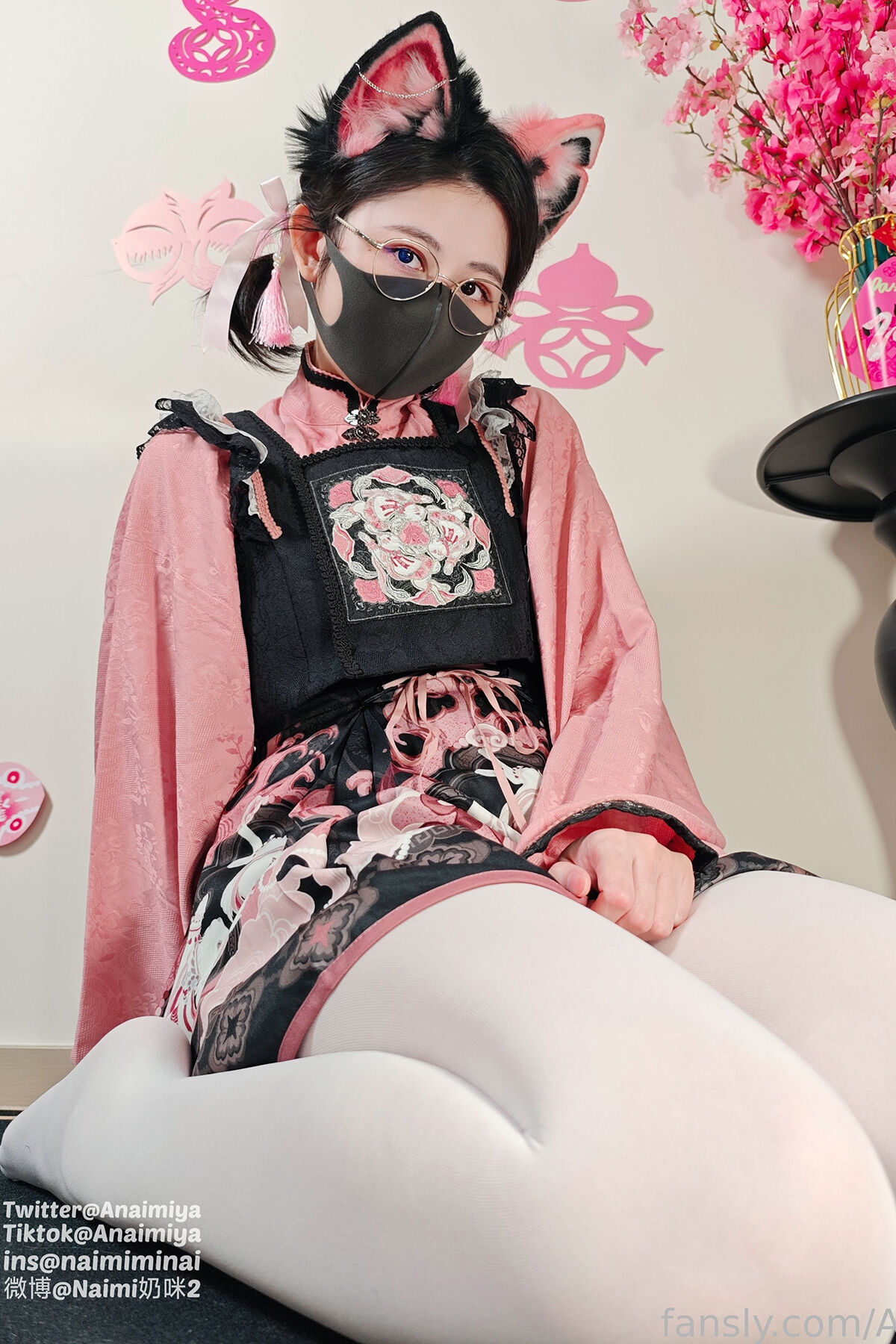 Coser@Anaimiya奶咪 – OnlyFan 2025年2月新作 春在枝头桃花已盛 (24P – 1V)