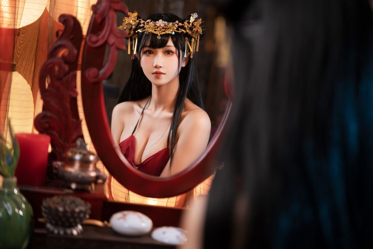 Coser@三度_69 – 2025新年自拍套装 (63P)