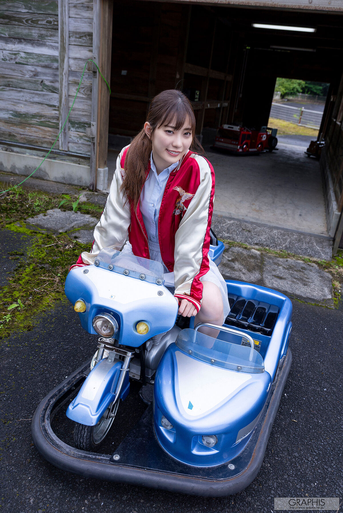JP Akari Mitani 美谷朱音 – Graphis Gals No.560 Vermilion Part01 (55P)