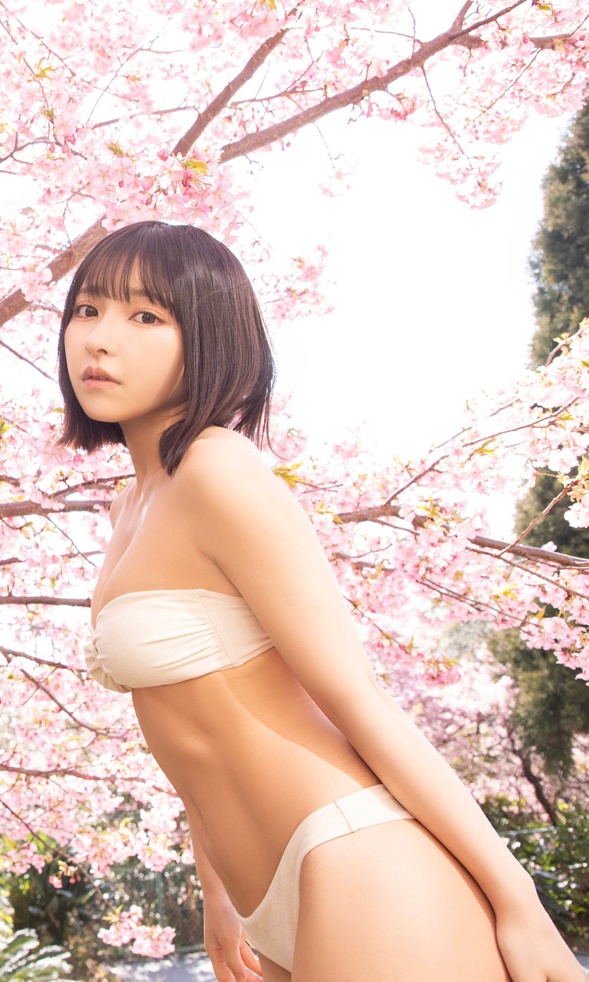 Toumi 十味, 週プレ Photo Book 「キミと春らんまん」 Set.01