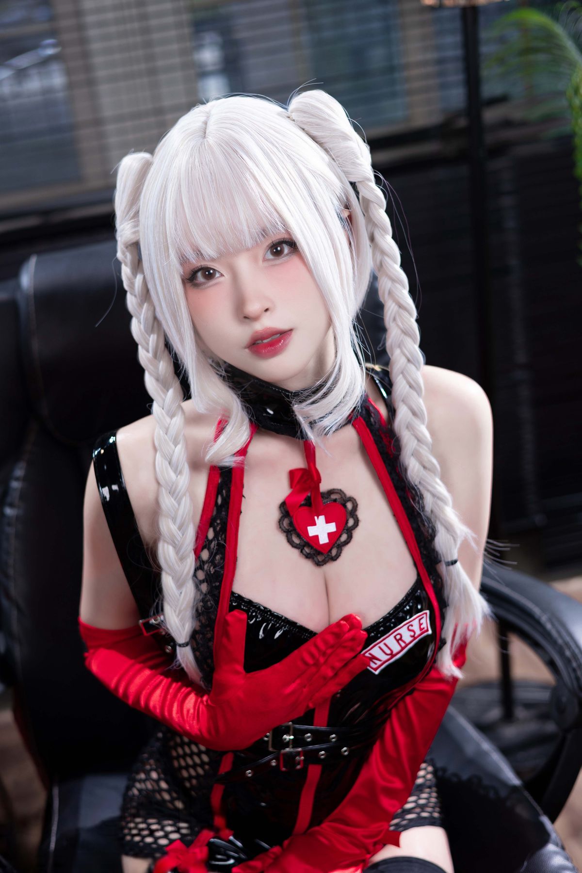Coser@清水由乃 – 白发护士 (58P – 1V)