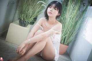 [PINK] U.Hwa (은유화) – Floral