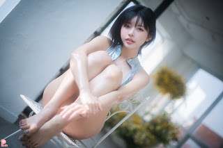 [PINK] U.Hwa (은유화) – Floral