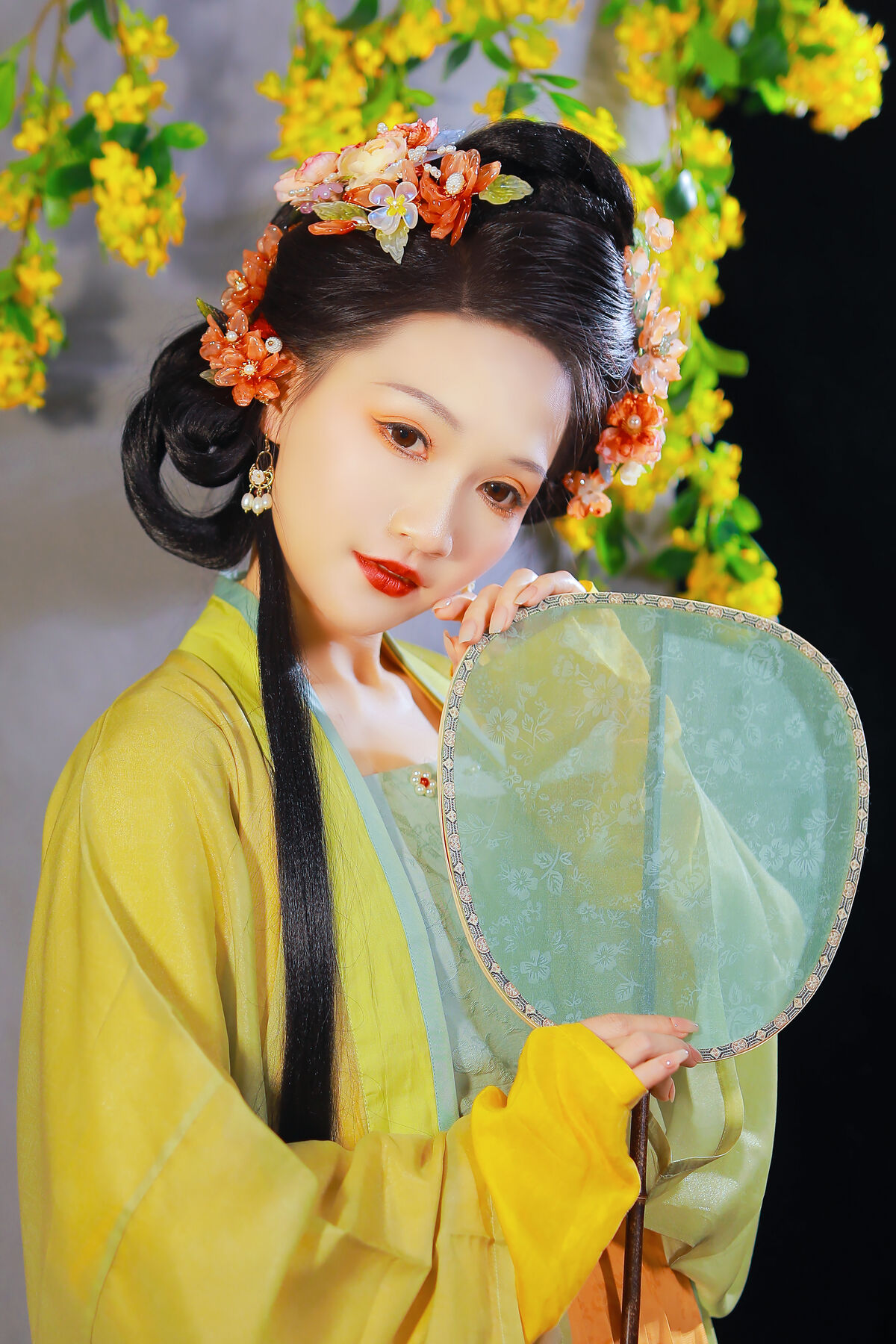 YiTuYu艺图语 Vol.8384 焚香小也 (23P)