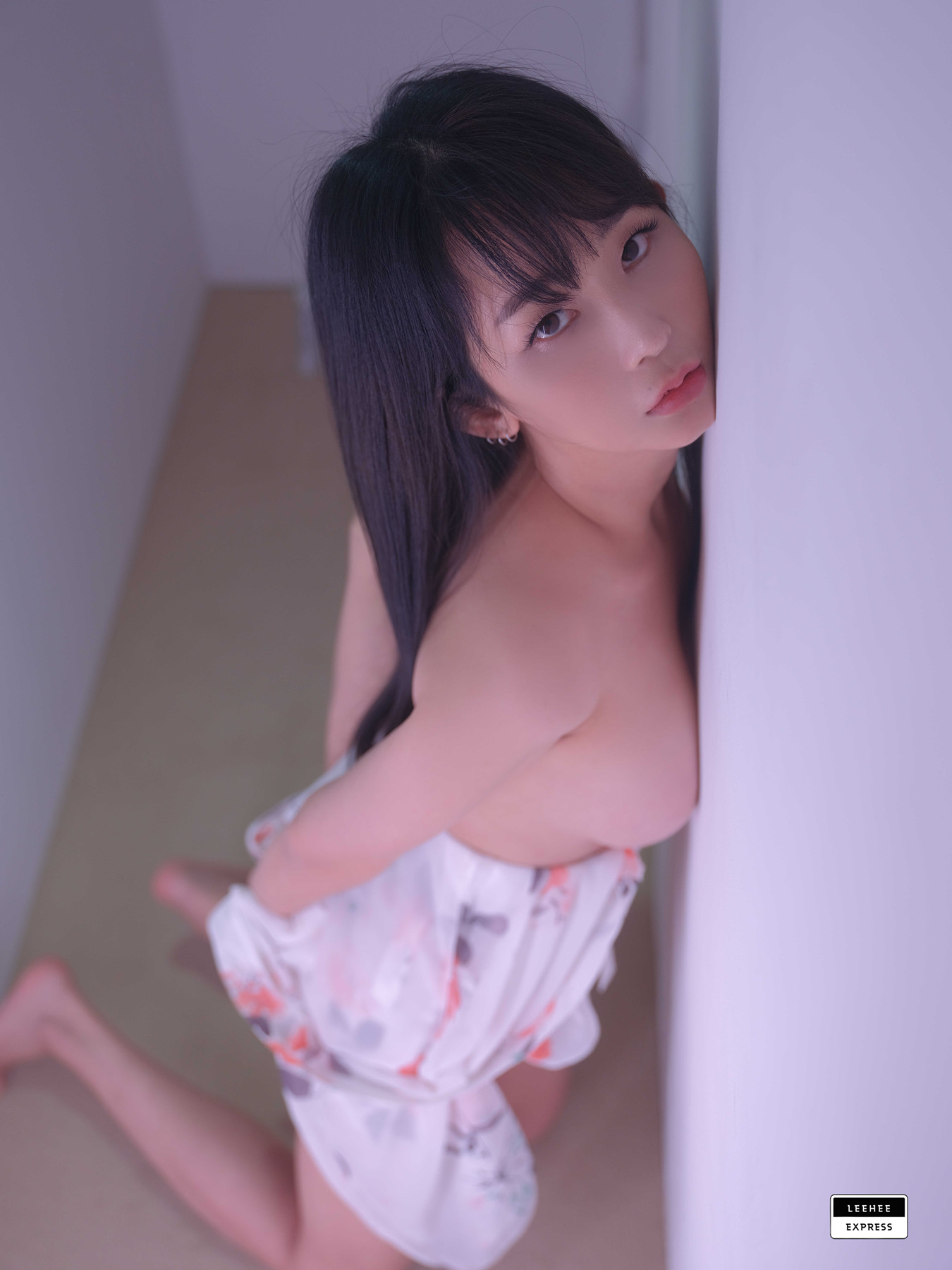 Yeoni 김여니, LEEHEE EXPRESS LEFM-014 Set.01