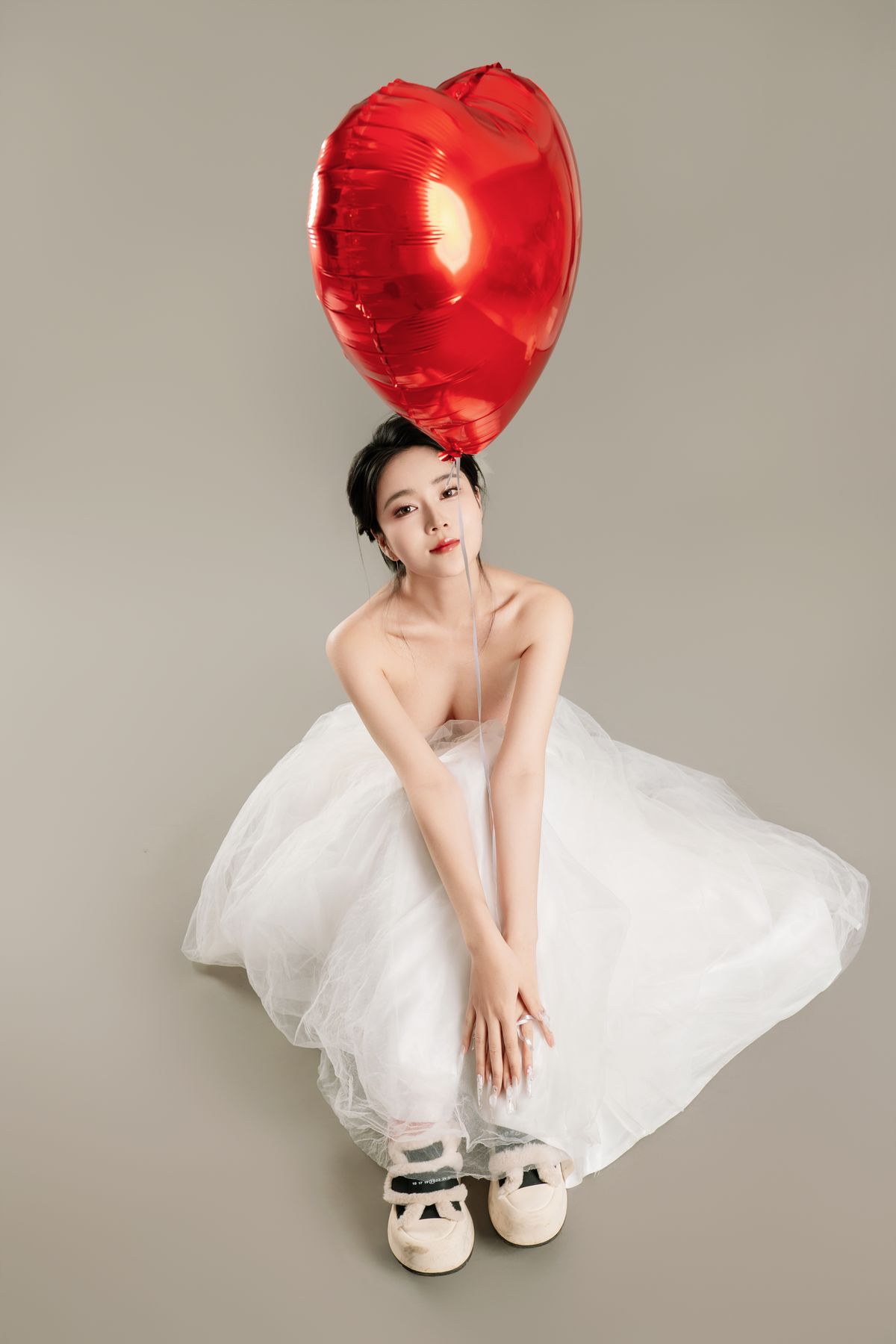 Coser@年年Nnian – LOVE 情人节特别篇 (81P)