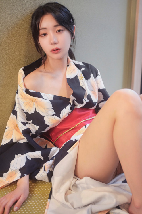 Maruemon 마루에몽, ArtGravia 아트그라비아 Vol.520 Set.01