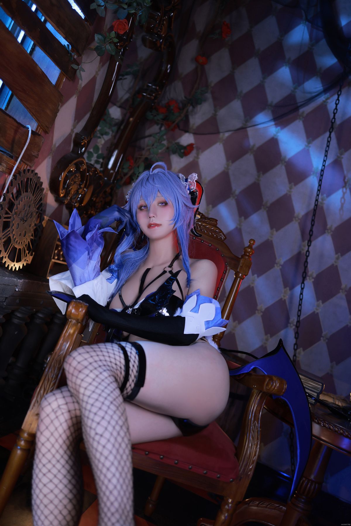 Coser@桜满三时 – 魅魔甘雨 (16P)
