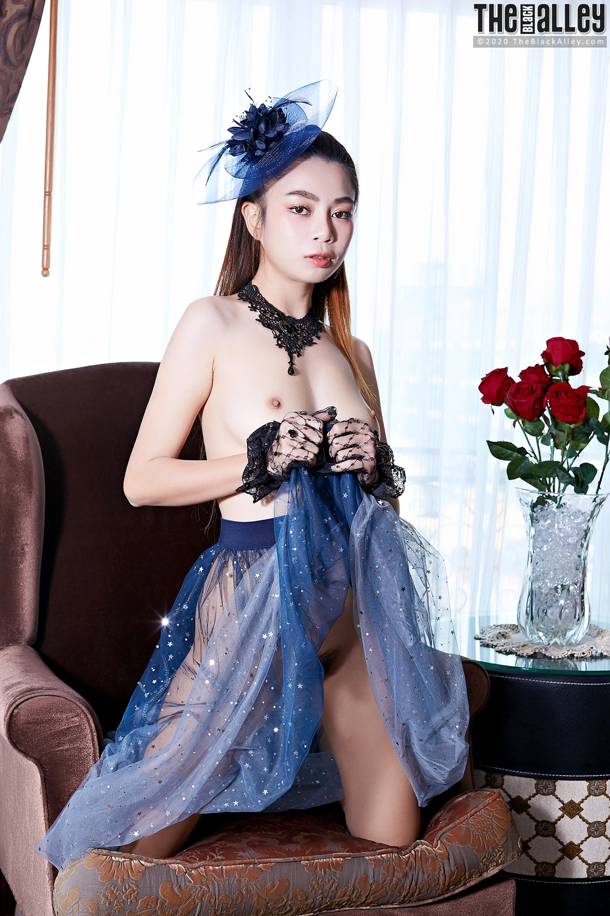 Juliet The Black Alley Photobook Set.24