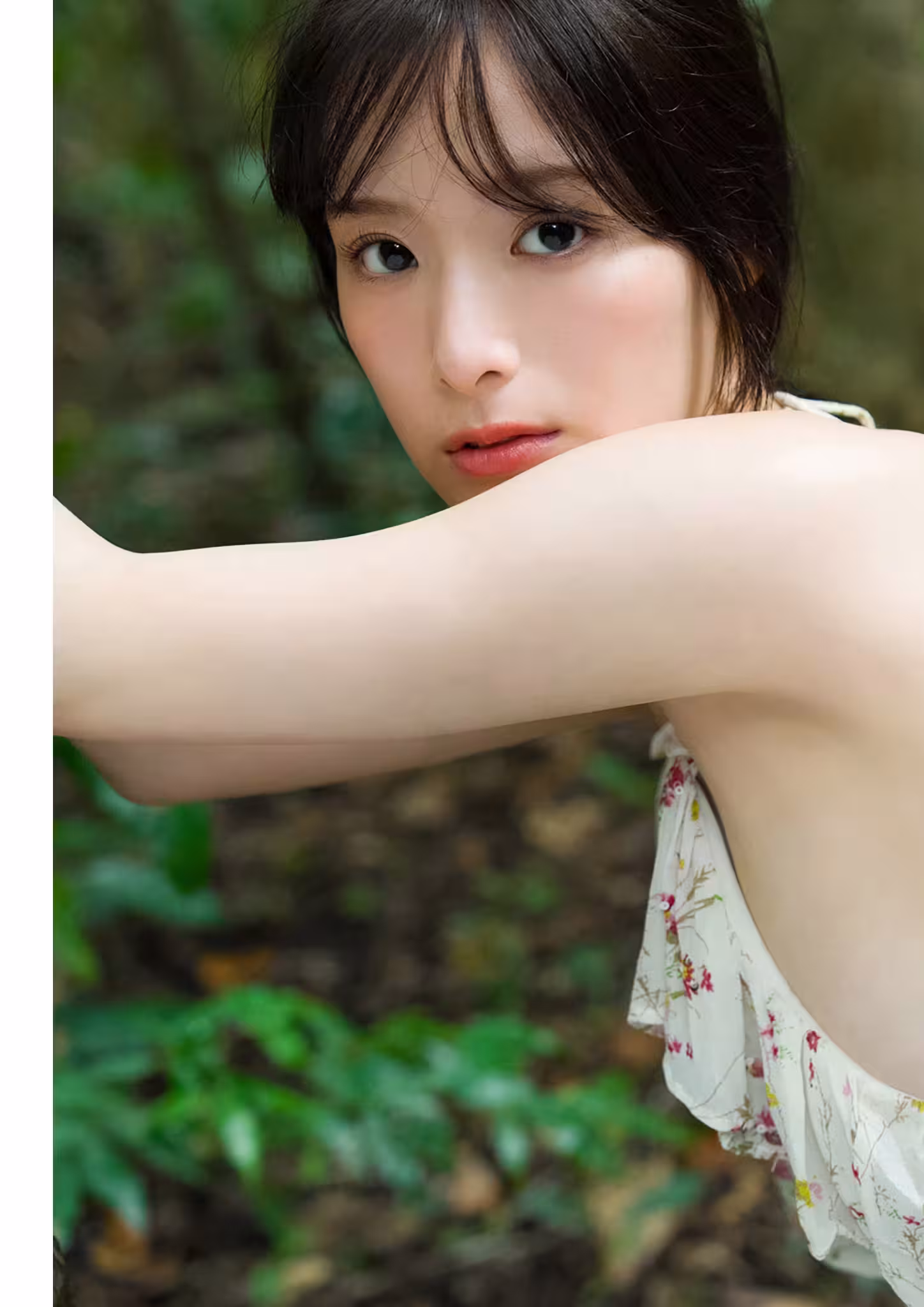 第一張照片集是在澳大利亞戶外拍攝的（143p）