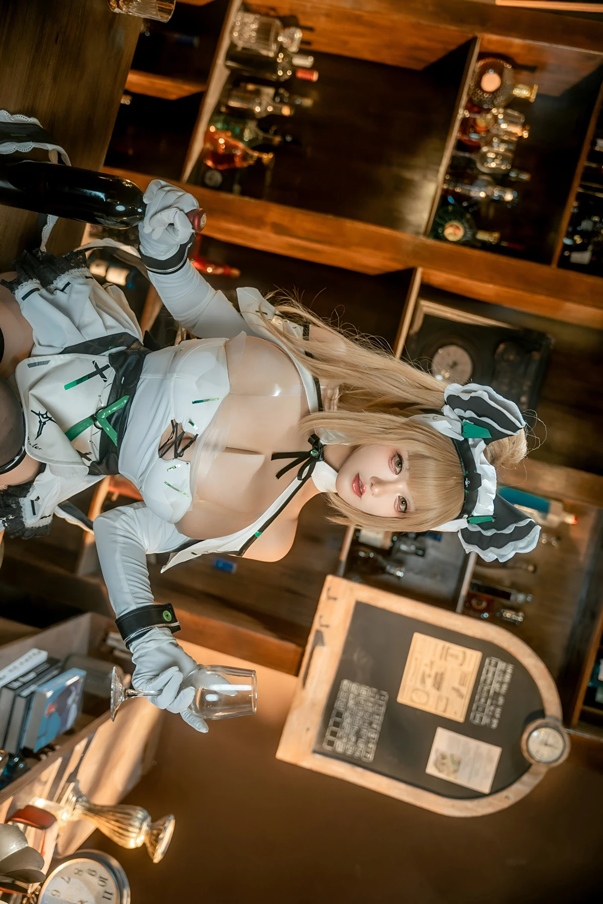 Cosplay 虎牙古阿扎 – 交错战线 布尔特根