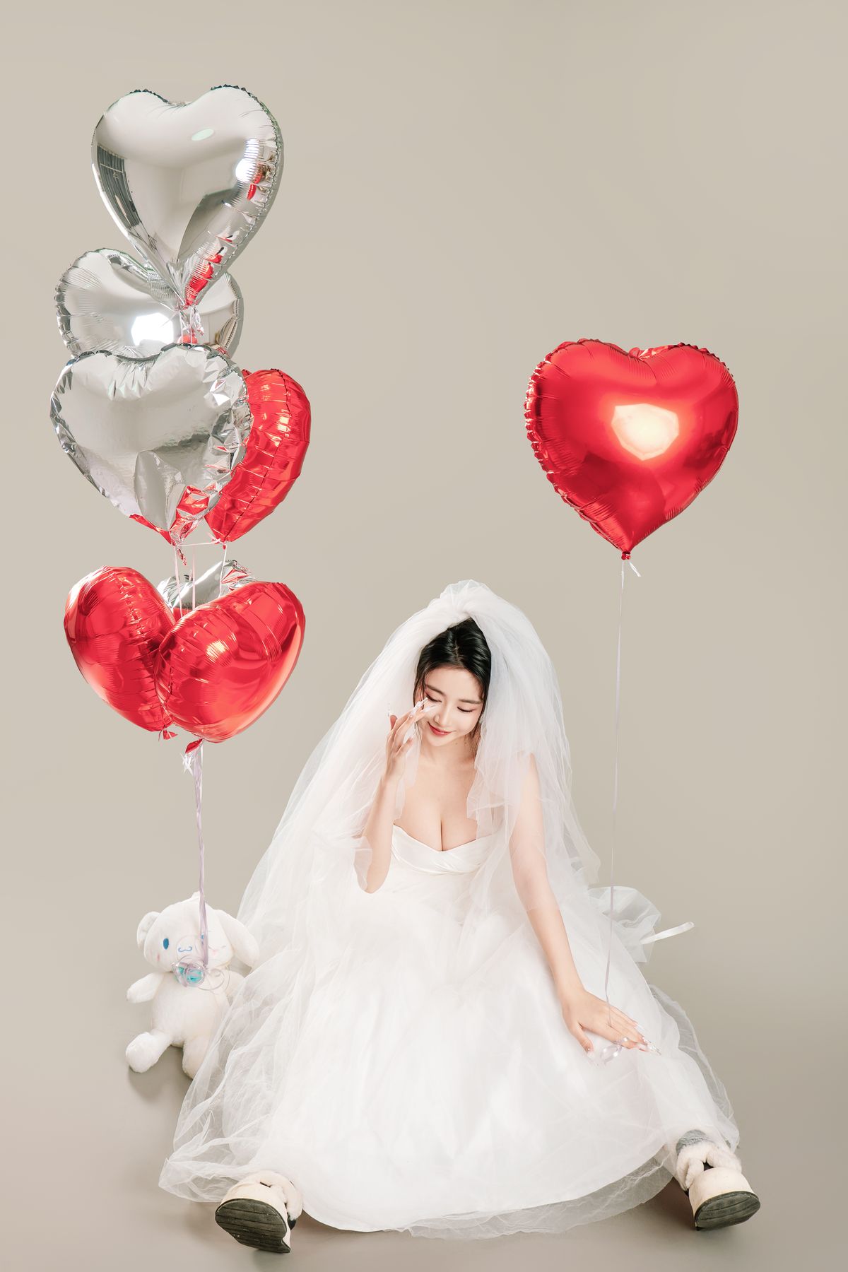 Coser@年年Nnian – LOVE 情人节特别篇 (81P)