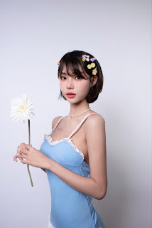 SiS Magazine P2