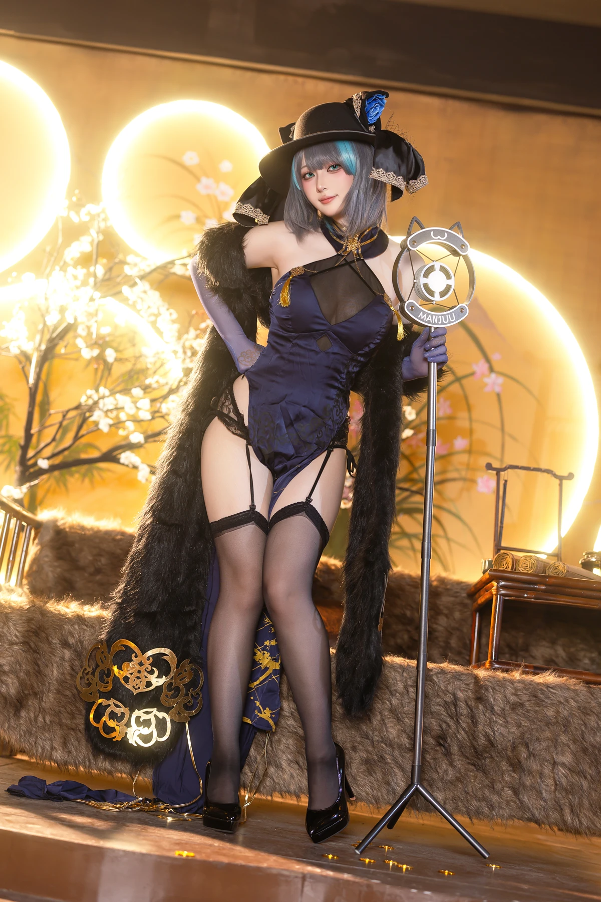 Cosplay 屿鱼 – 金装猫猫头