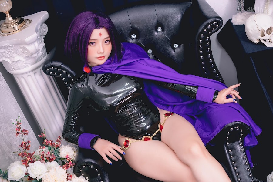 Coser@Messie Huang Raven
