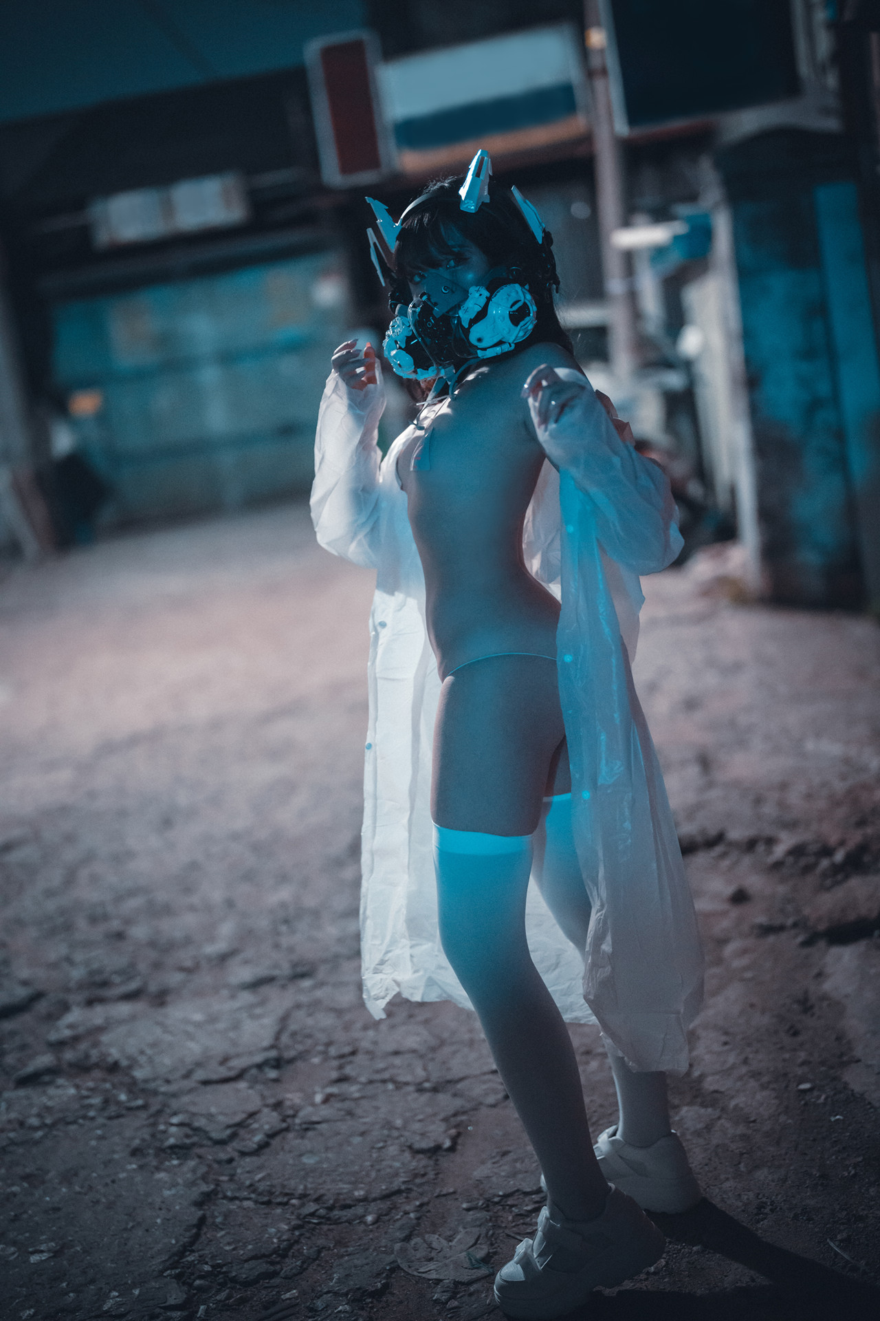Sonson 손손, DJAWA ‘Masked-girl in raincoat’ Set.01(50P)