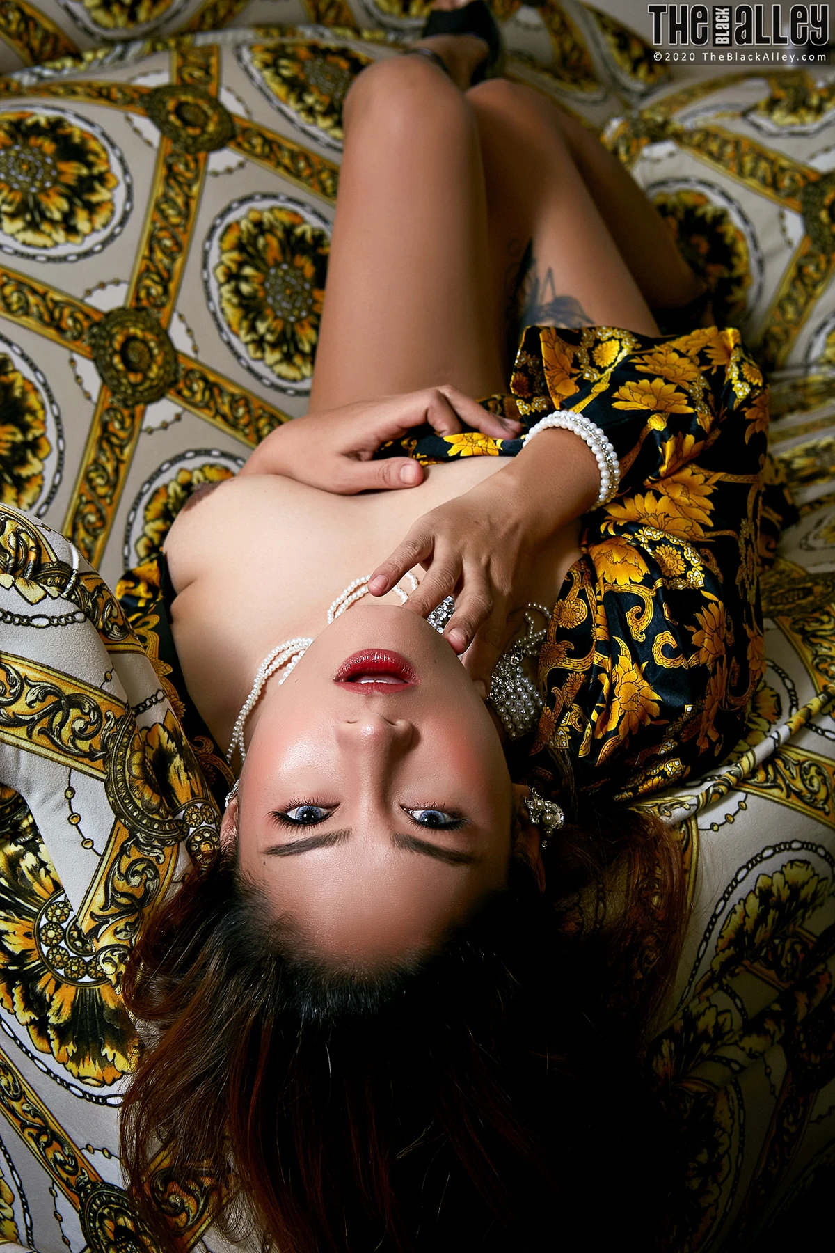 Winny Sung The Black Alley Photobook Set.162