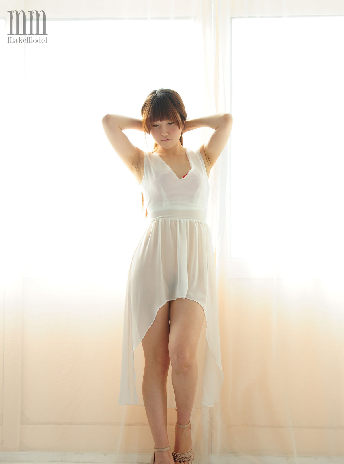 MakeModel Gahee 가희 – 2015.05.08 시선 집중 (37P)