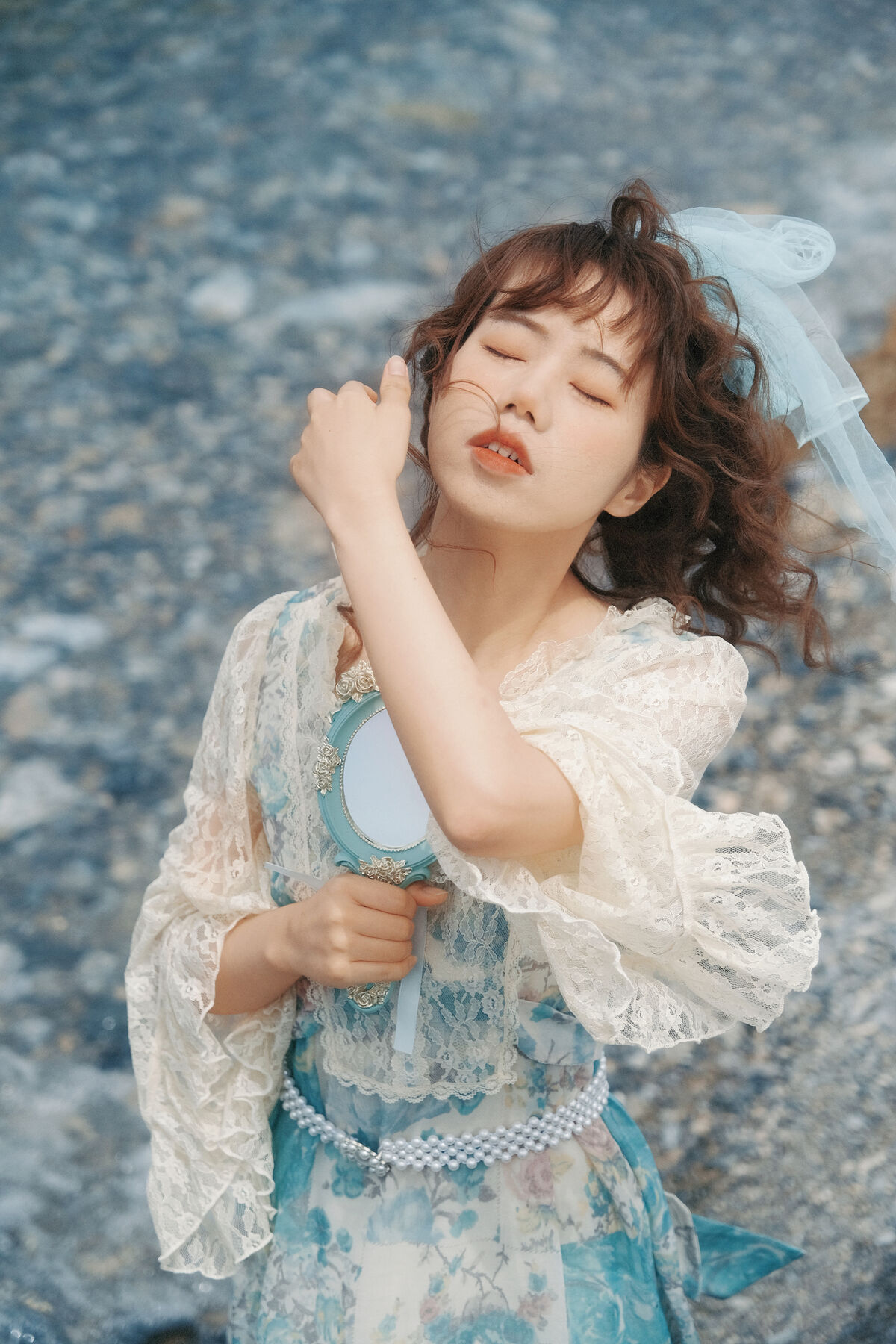 YiTuYu艺图语 Vol.8410 祝勺子 (24P)