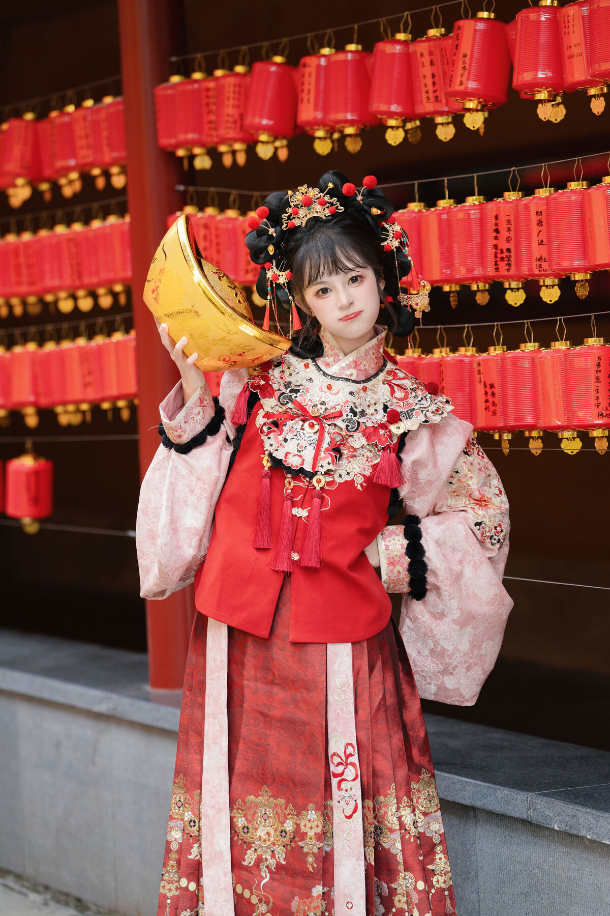 YiTuYu艺图语 Vol.8465 佚名 (25P)