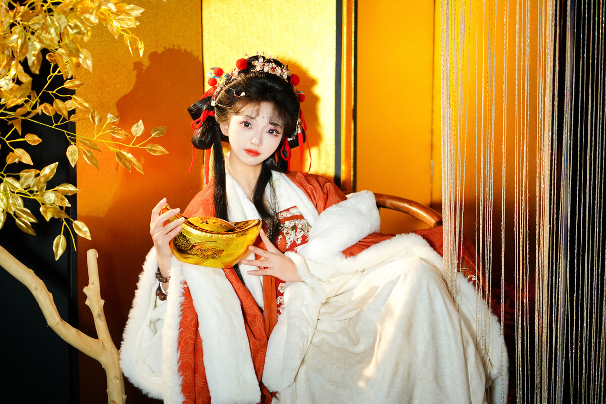 YiTuYu艺图语 Vol.8377 艾蜜莉 (22P)