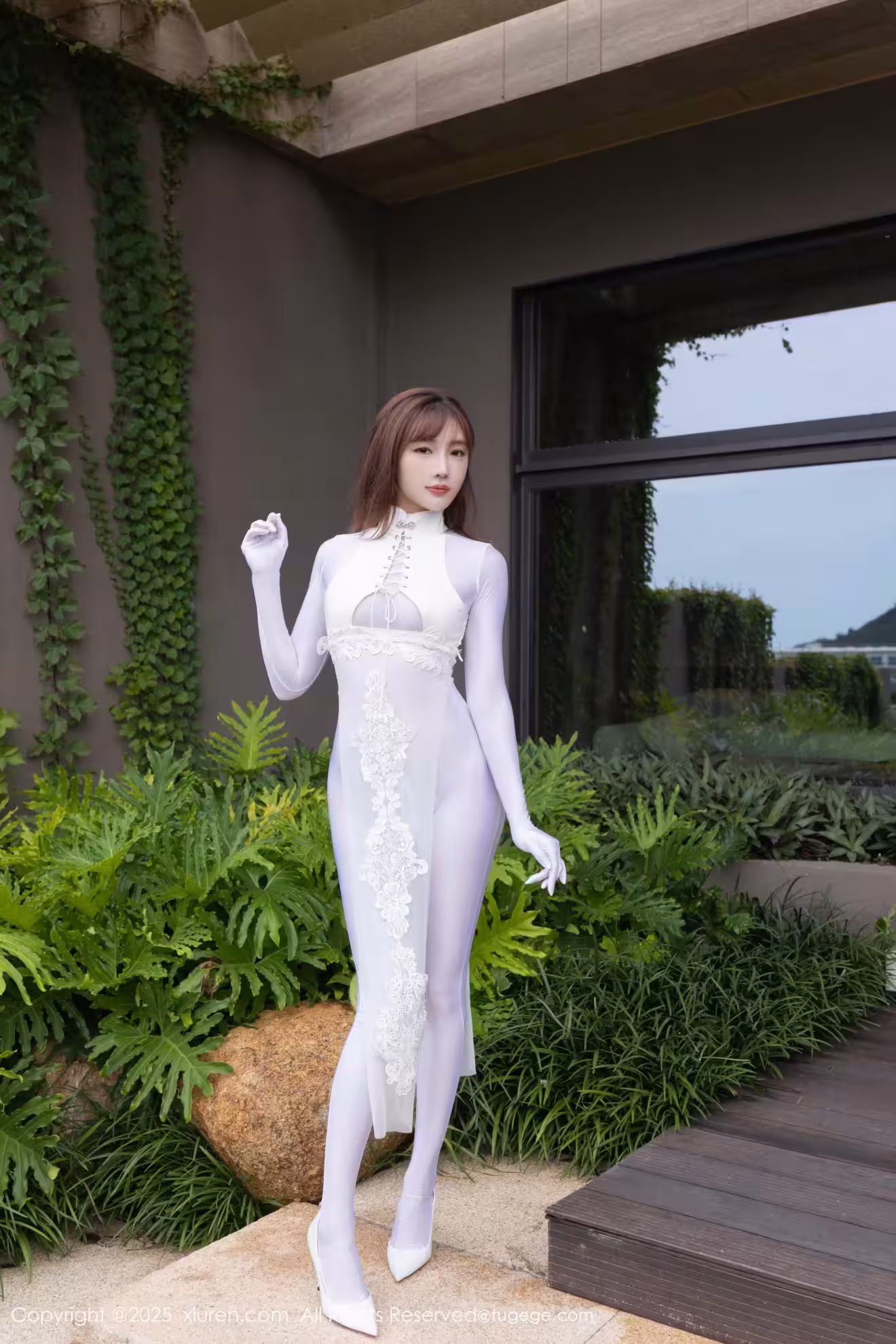 (XIUREN秀人網)2025.08.28 Vol.10704 陸萱萱 完整版無水印寫真(80P)