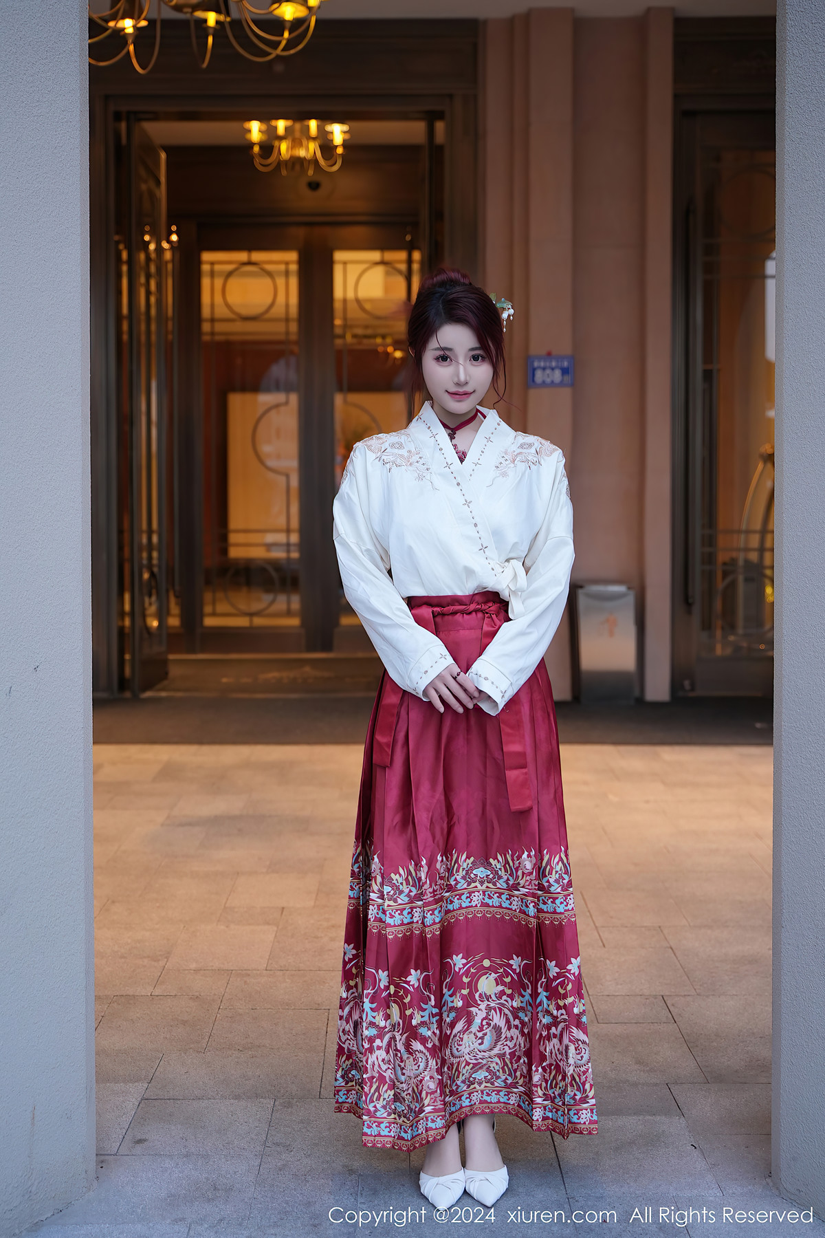 XiuRen秀人网 No.7985 美七Mia(70P)