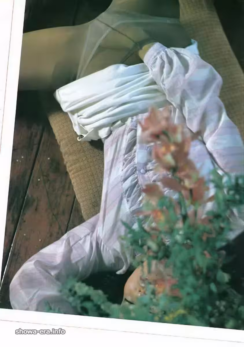 Rina Yamashita色情明星在Urabon-Books Paper Diffs不存在的區域(52p)