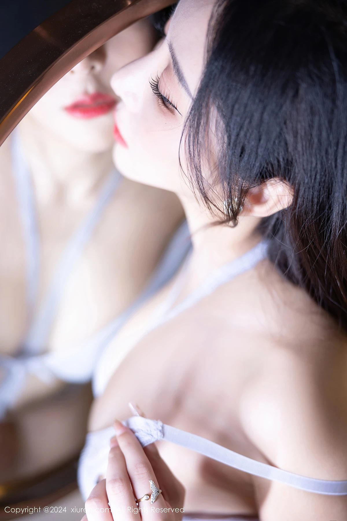 XiuRen秀人网 No.8741 王馨瑶yanni