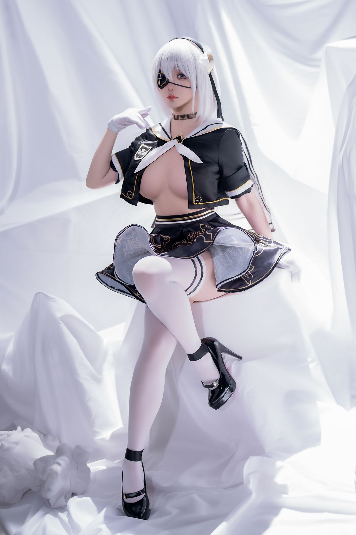 Coser@星之迟迟Hoshilily – 尼尔同人 2B学生服 (30P)