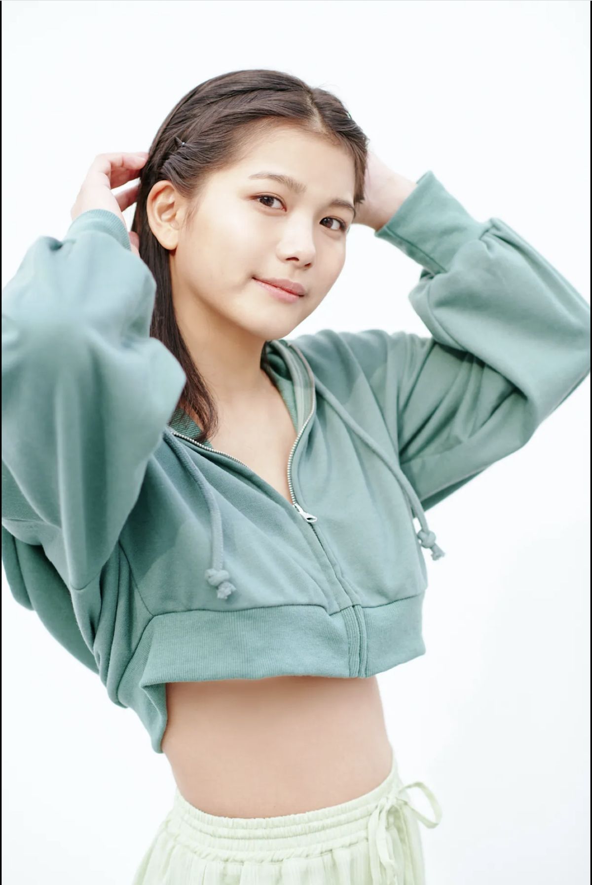 JP Nanami Asahi 朝日ななみ – 22歳の純真ビキニ (64P)