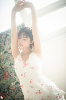 [PINK] U.Hwa (은유화) – Floral