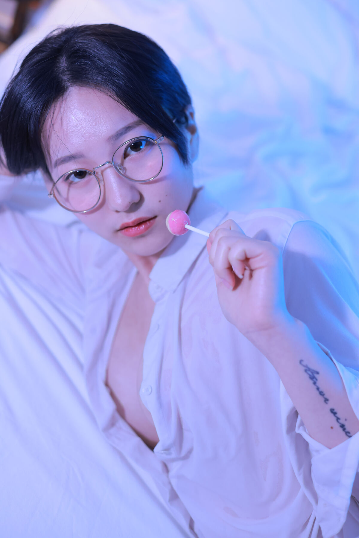 Sehee 세희 – Glasses Shirt Part1