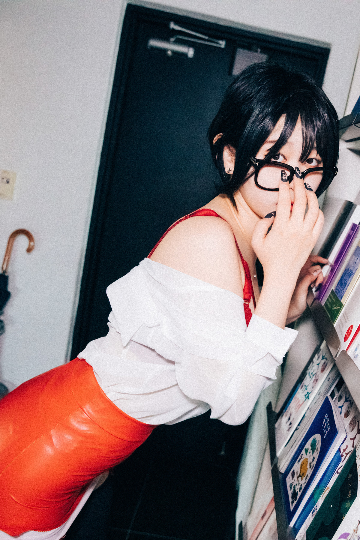 ZIA.Kwon 권지아, Loozy ‘Office Slave’ Set.04(51P)