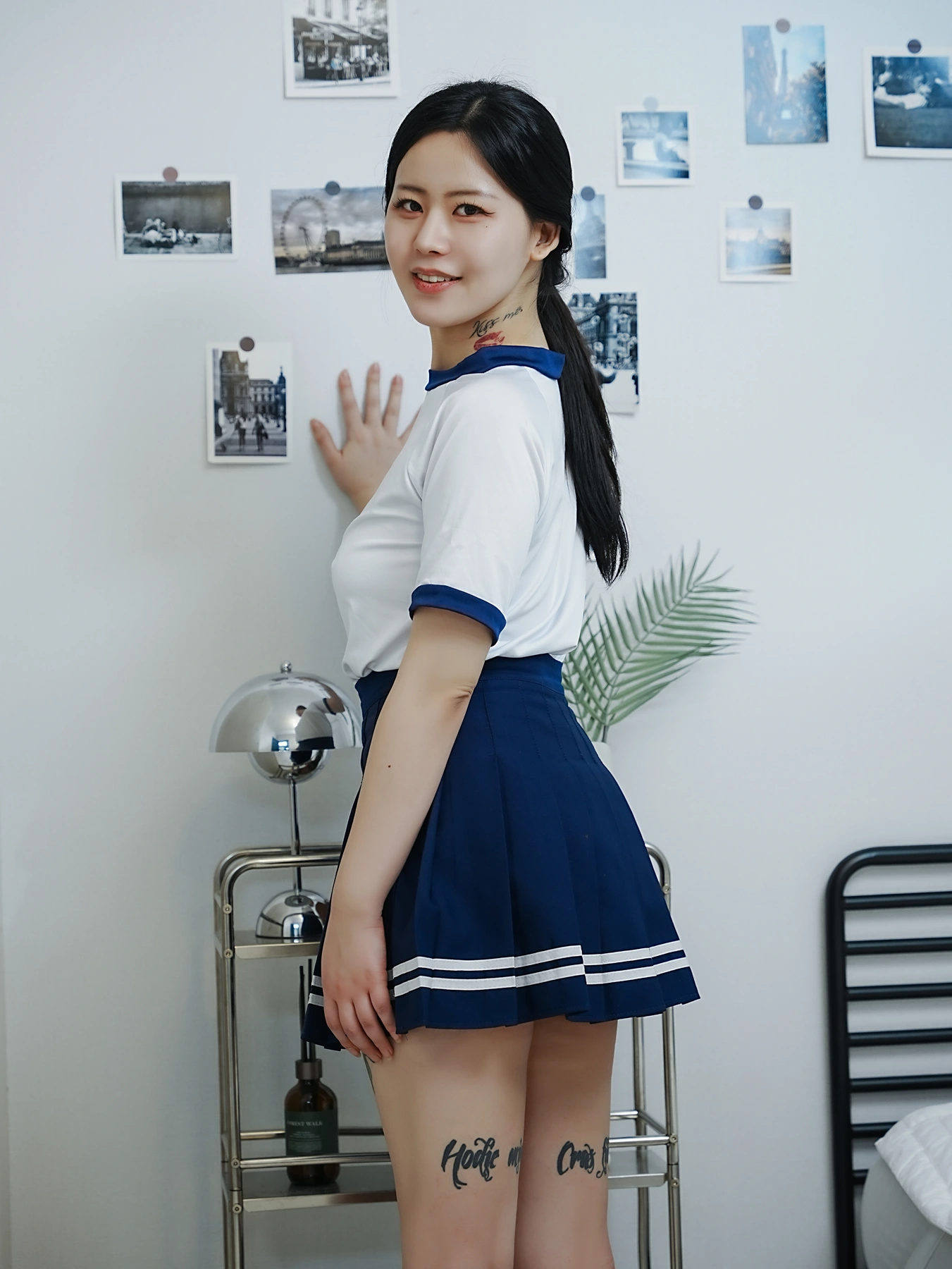 Choi Ri 최리, Photobook Vol.01 「Bloomers」 Set.01