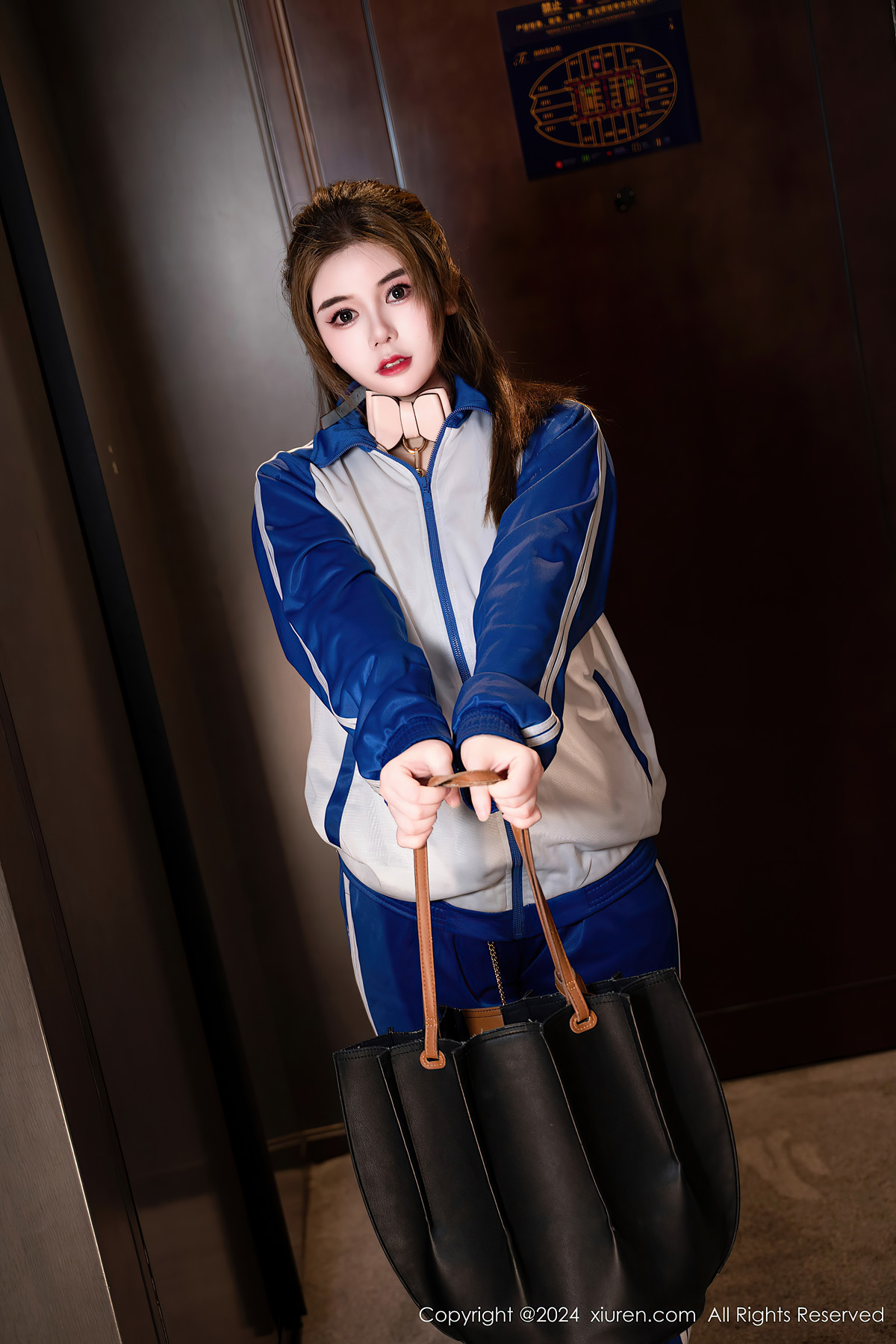 XiuRen秀人网 No.8621 想咬一口嫩FenNennen(81P)