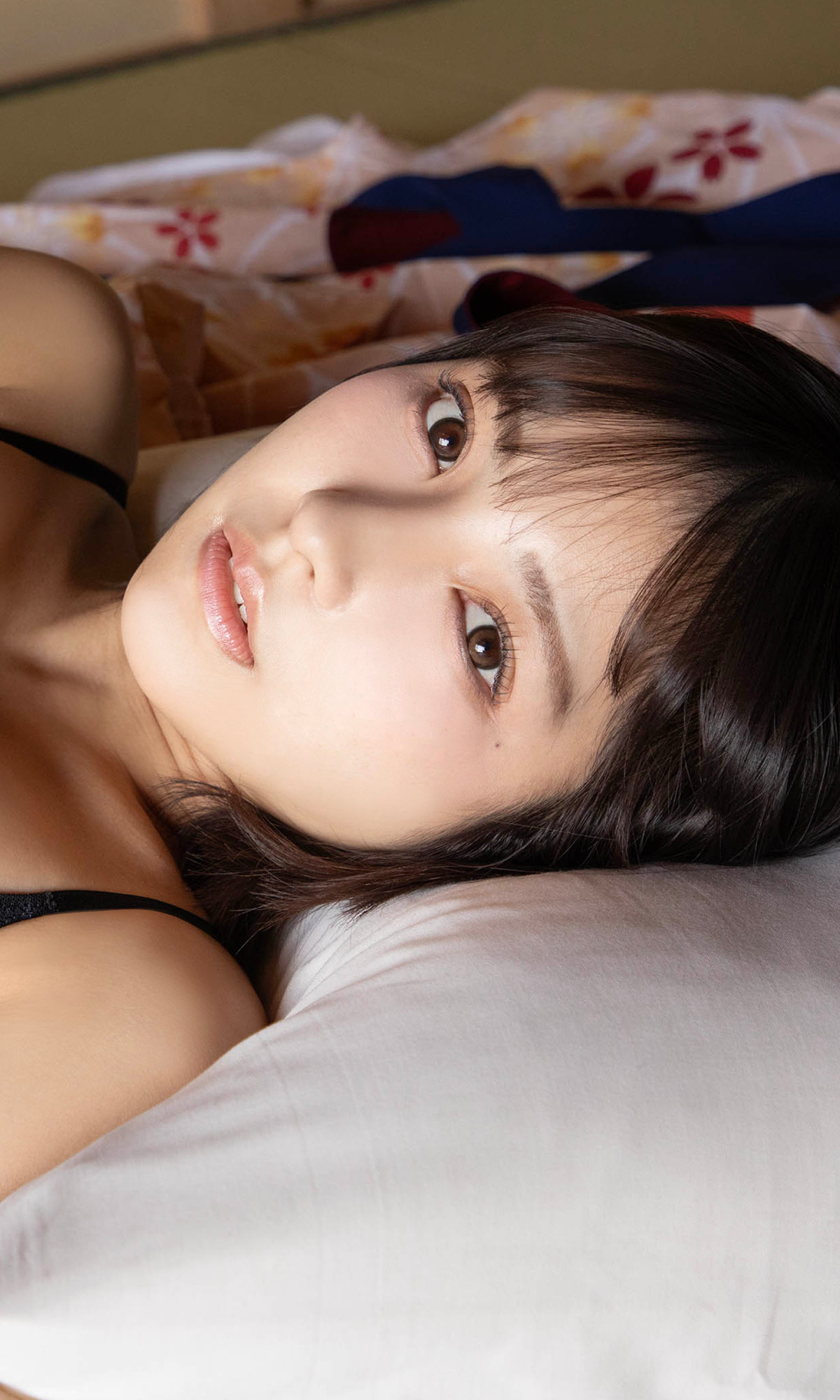 Toumi 十味, 週プレ Photo Book 「キミと春らんまん」 Set.03