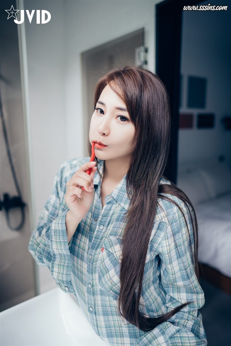 JVID_Lele 樂樂 – 讓人可以能男女交換身體的相機 [132P／281.6MB]