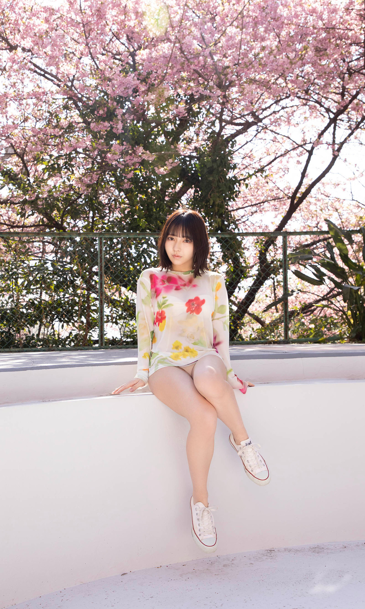 Toumi 十味, 週プレ Photo Book 「キミと春らんまん」 Set.01