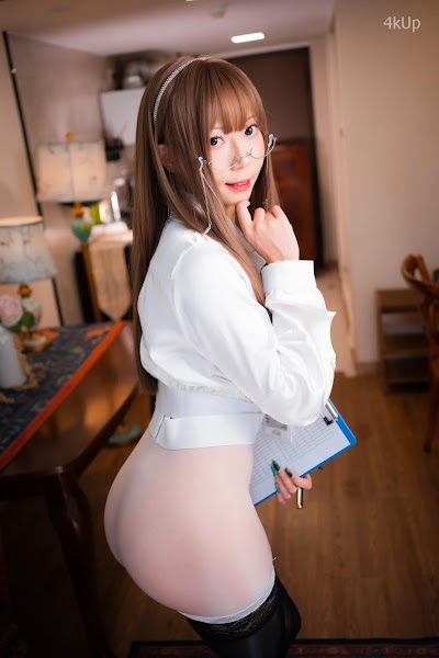 Coser@Money冷冷 透明OL 眼镜娘