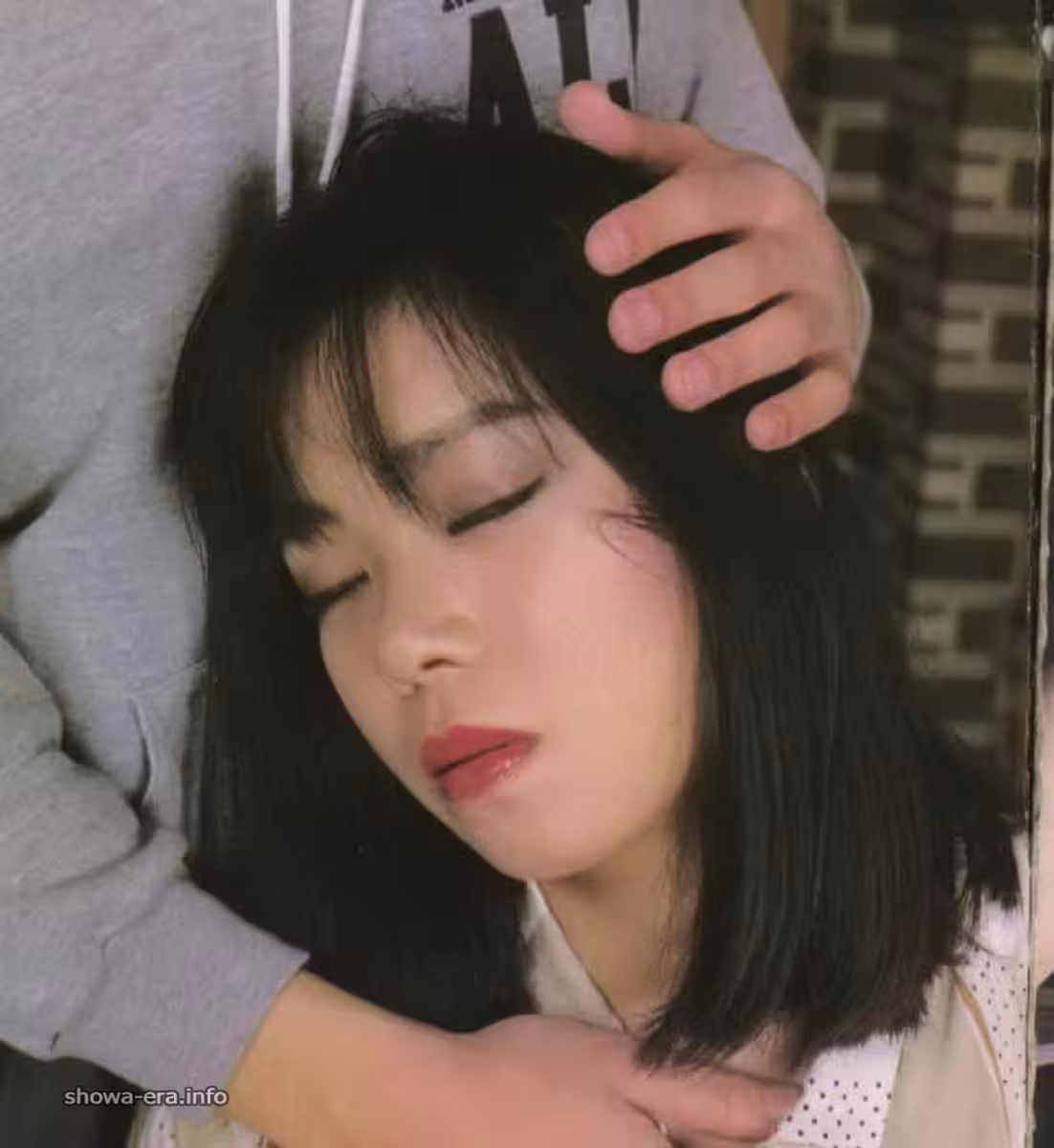 烏拉書中的色情明星(50p)